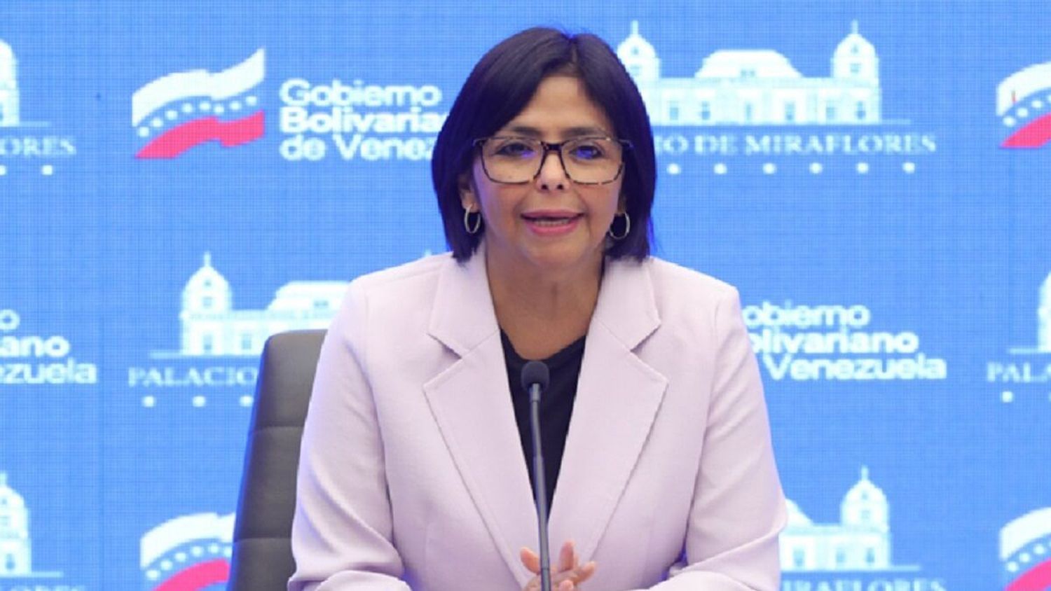 SEPA POR QUÉ DELCY RODRÍGUEZ le cae con todo al vicepresidente de Guyana: «no te metas con las mujeres de Venezuela»