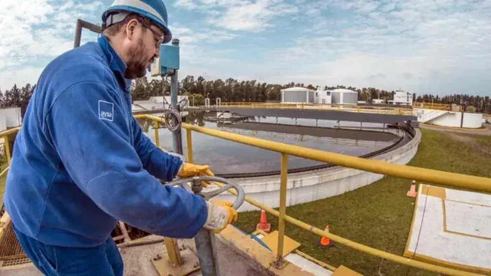 La privatización de AySA está bajo la lupa.