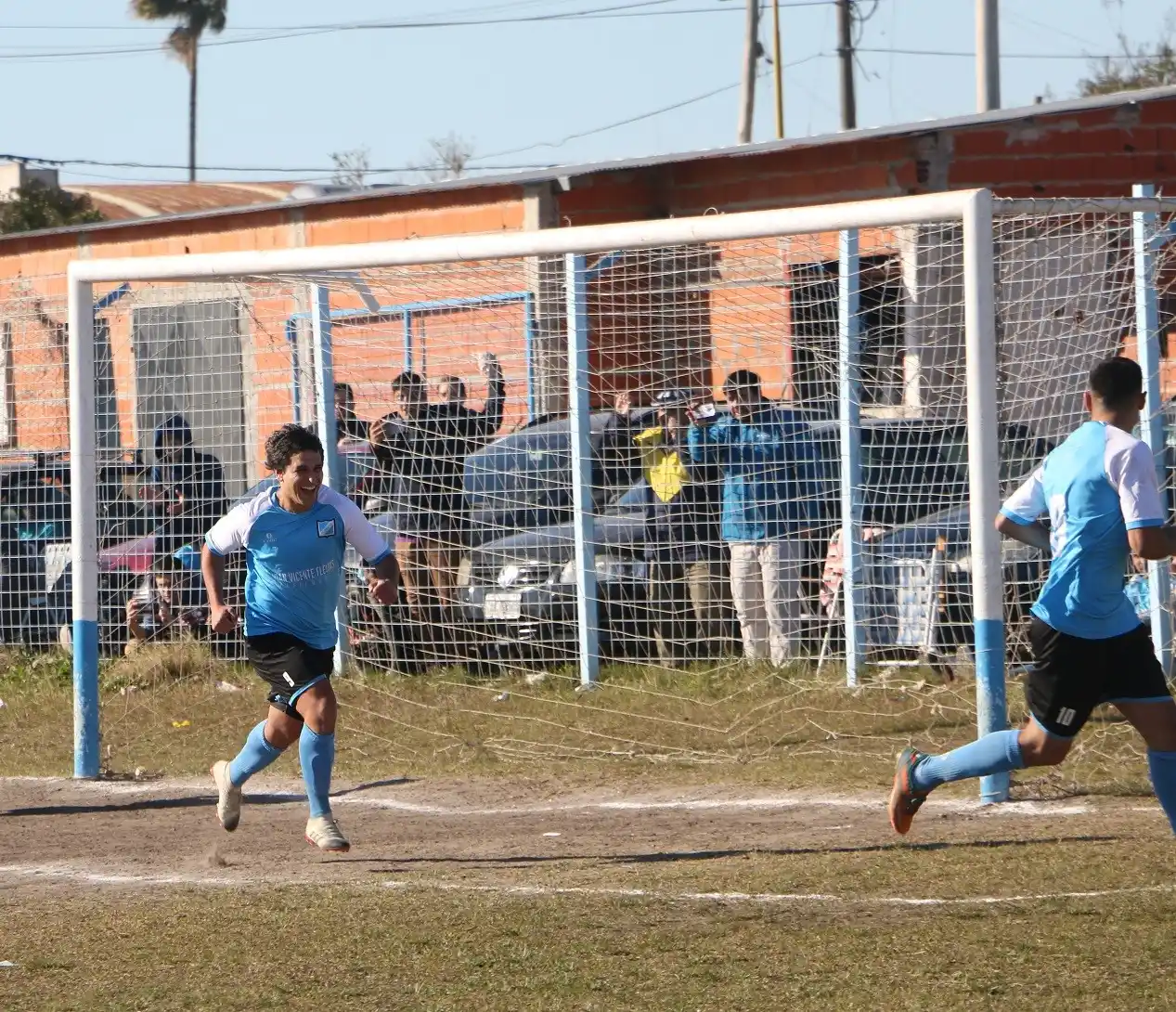 Sarmiento – Defensores: un clásico de lujo para abrir la fecha