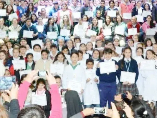 Nueva entrega de la Distinción “Hugo Solís” al Alumno Solidario
