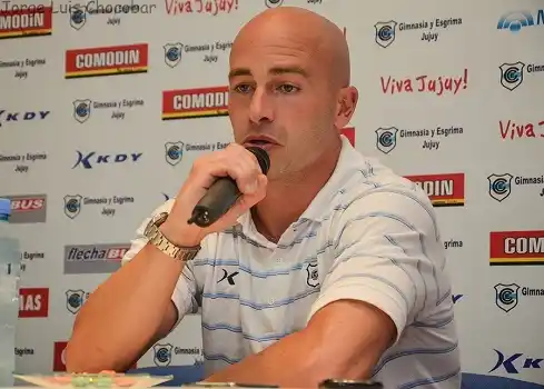 Tras la goleada ante Juventud y el apriete de la barra, renunció Méndez 