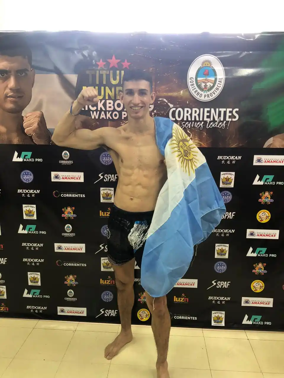 Un casildense ganó una pelea internacional de Kick Boxing