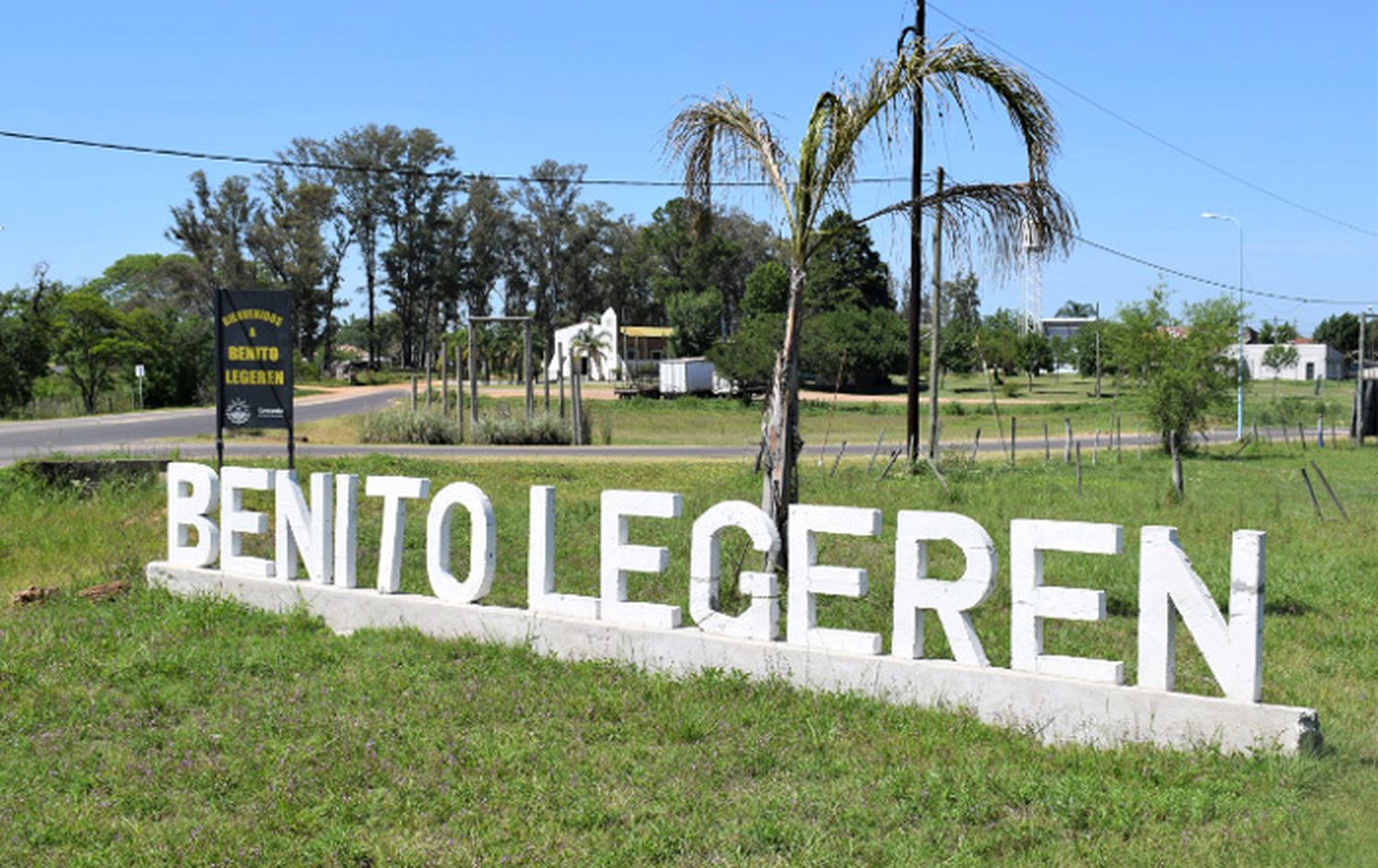 Amplio operativo policial en Benito Legerén