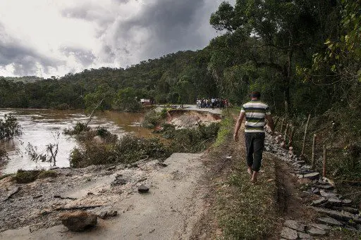 ¡20 MUERTOS Y MILES DE DESPLAZADOS! Ciclón Batsirai azotó Madagascar