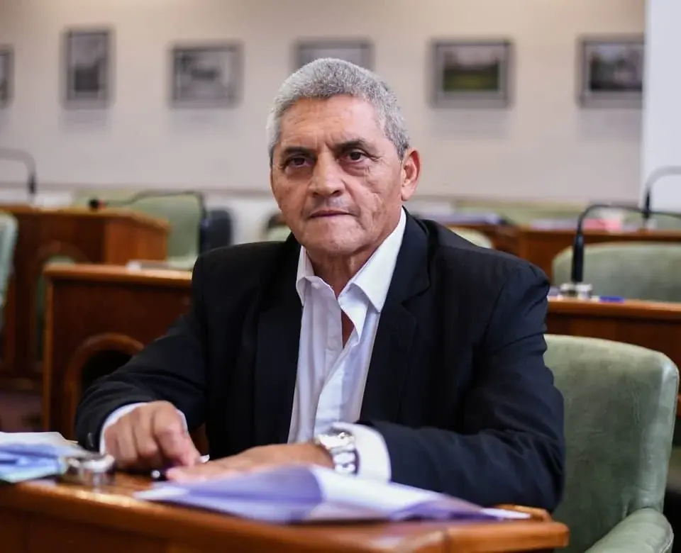 Montes se atrasó en el pago acordado por la Justicia y el hecho volvió a la escena pública.