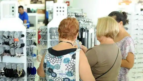Se desplomaron las ventas en los comercios minoristas