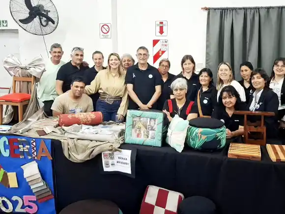 Muestra de Educación de Jóvenes y Adultos en Concordia