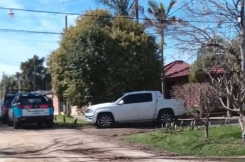 Efectivos de PDI con apoyo local allanaron hoy una decena de domicilios en San Justo. Foto: Agencia
