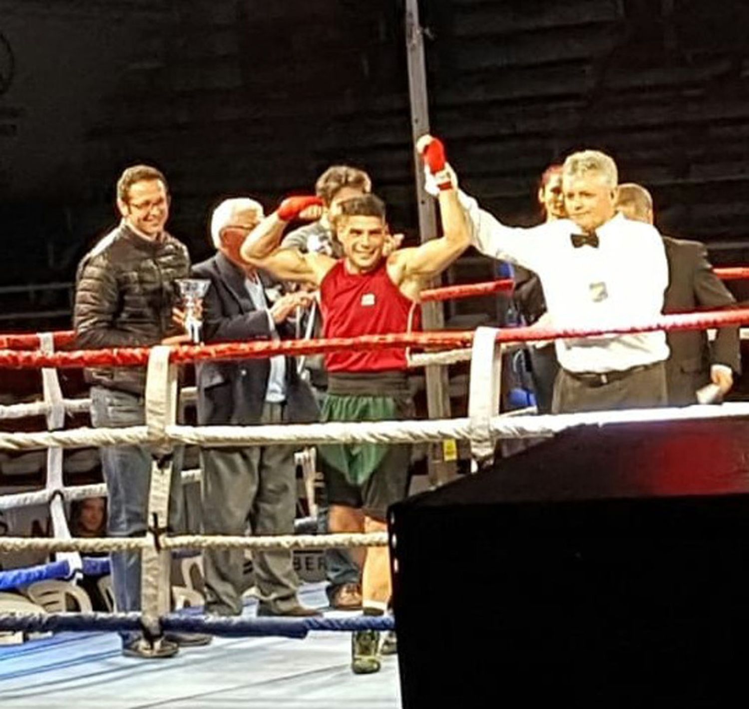 El boxeo pasó por Central Entrerriano y tuvo el triunfo del “Picante” Parada