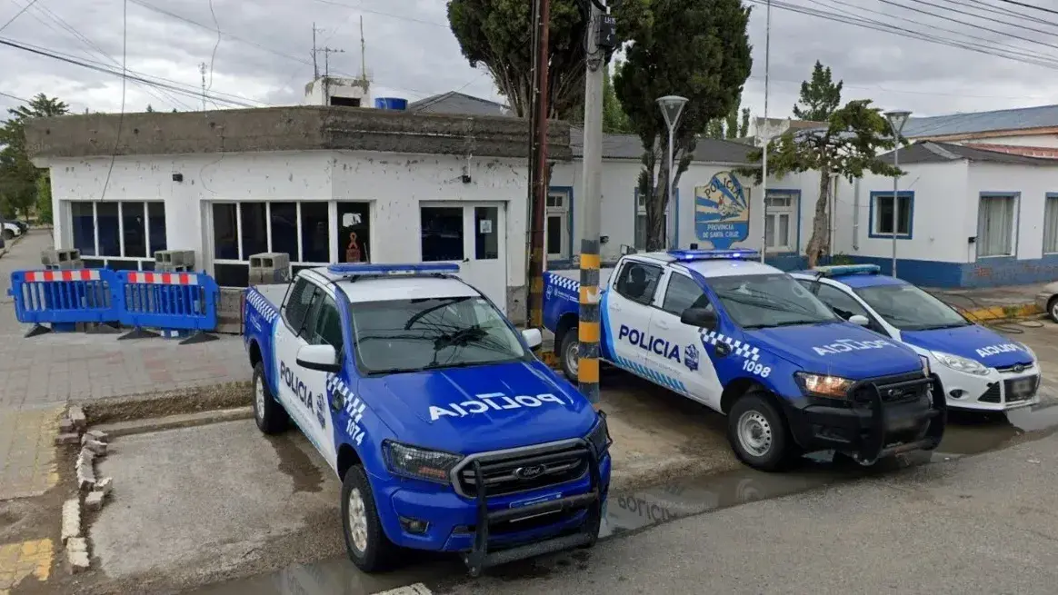 Un hombre apuñaló al presunto abusador de su hijo de tres años y lo dejó en grave estado