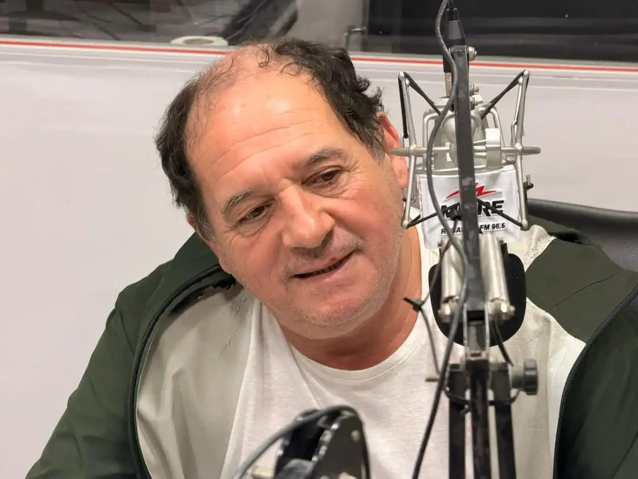 Julio Chávez se presentará en Rosario este mes con La Ballena