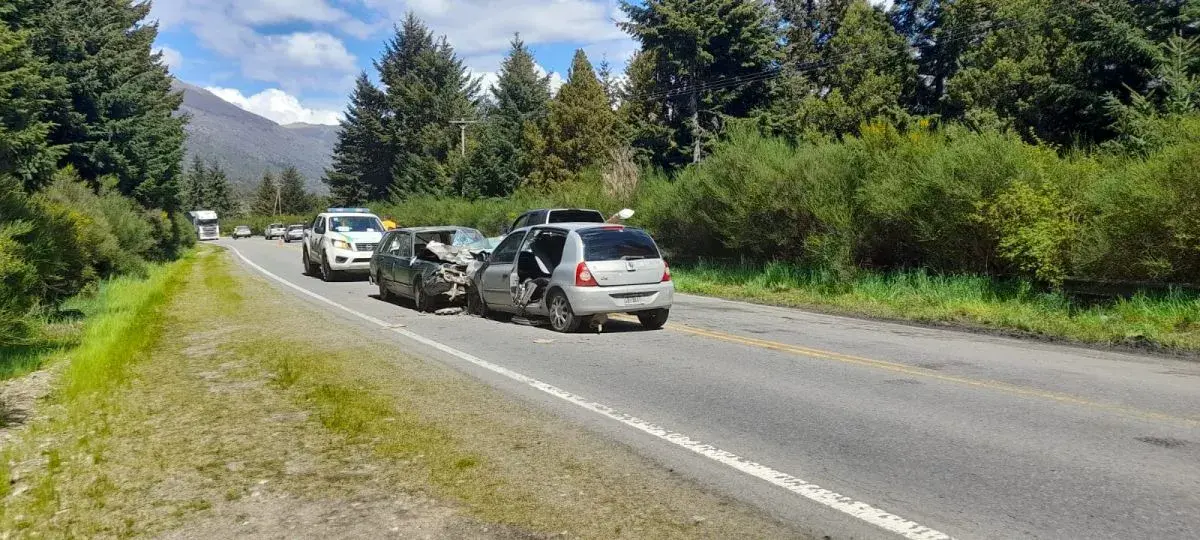 Corte total en la Ruta 40 por un fuerte choque frontal