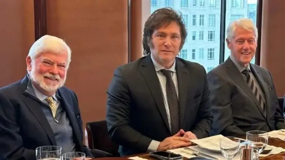 Javier Milei almorzó con el ex presidente Bill Clinton en Nueva York