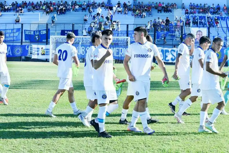 Sol de América recibe a
Juventud Antonina de Salta