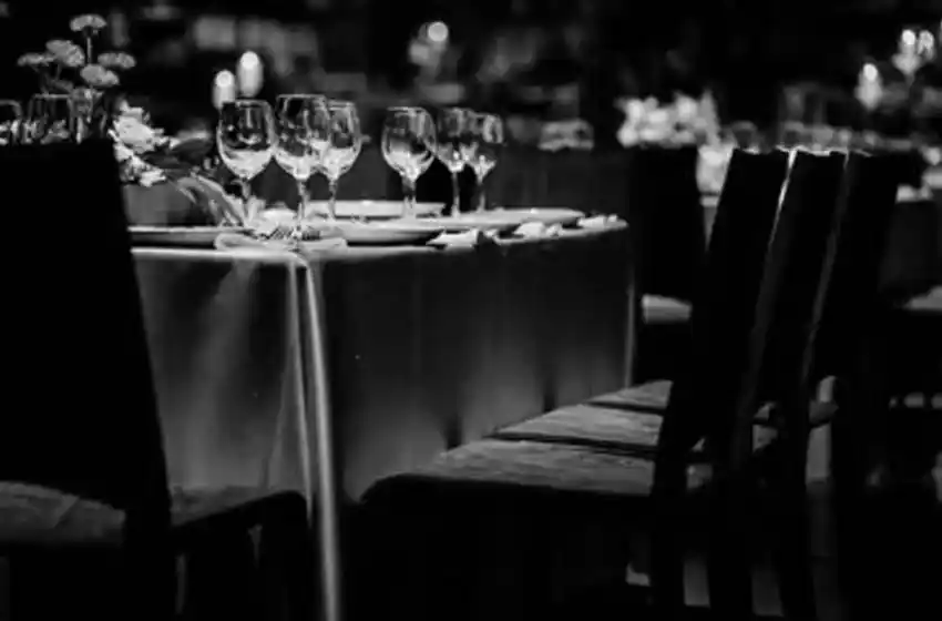 Gastronómicos rosarinos aseguran que hay pocas reservas para el Día de la Madre y culpan a las restricciones