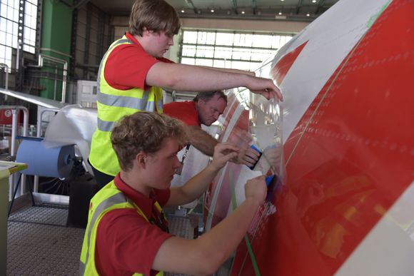 Piel de Tiburón: Europa autoriza el uso del laminado AeroSHARK en los Boeing 777