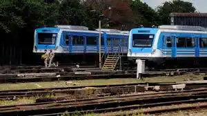 Sorpresivo paro en el tren Sarmiento: Reclaman mejores vestuarios para las mujeres