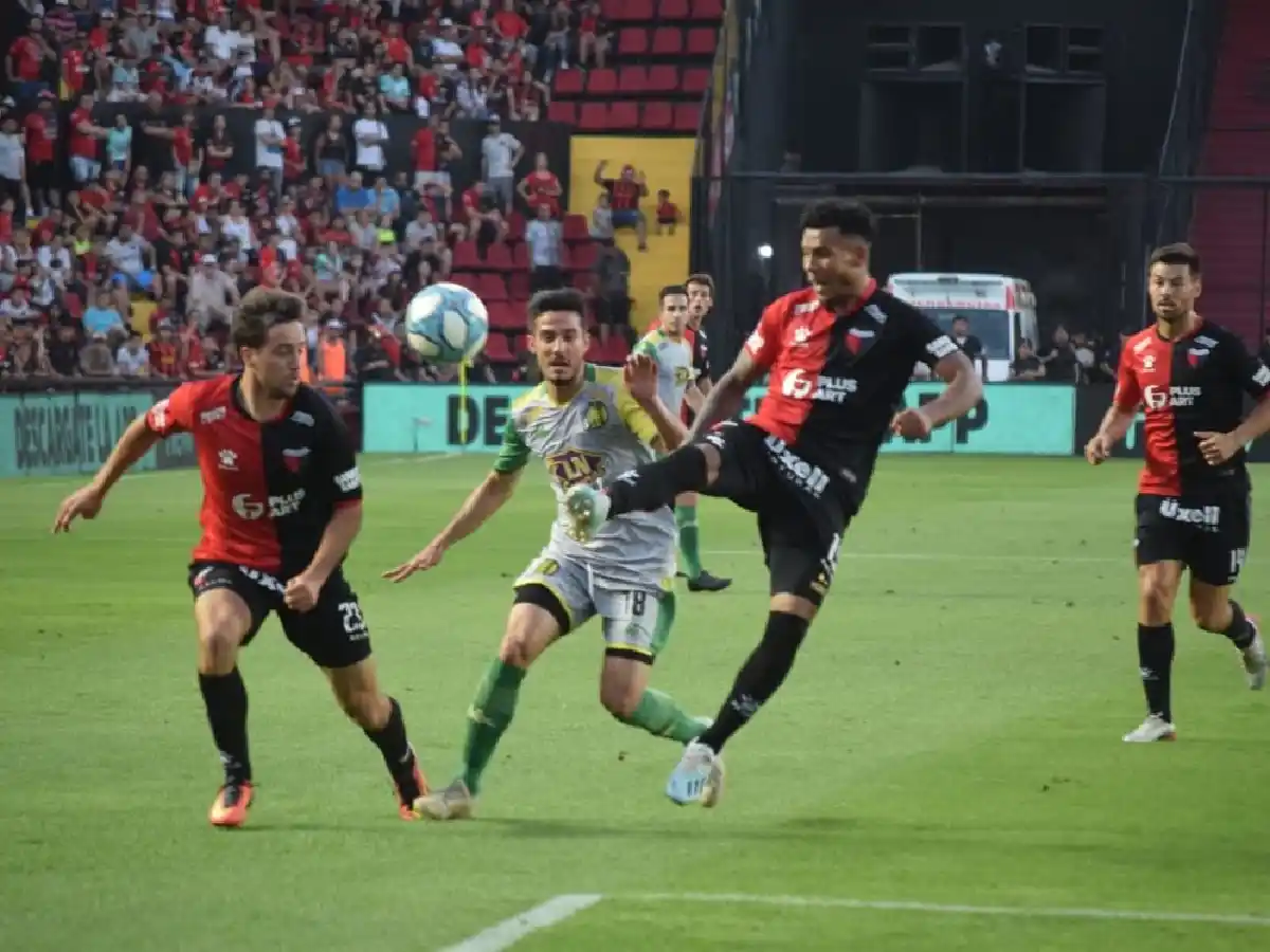 Aldosivi se anotó un valioso triunfo en Santa Fe 