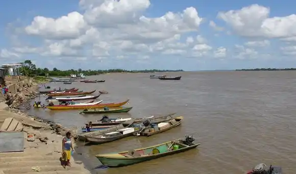 ¡LA JOYA DE LA CORONA! Quien controle Barrancas del Orinoco controla el paso hacia el norte y el sur
