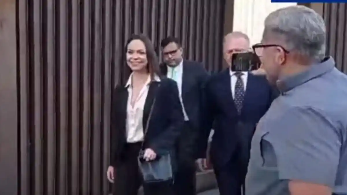 ¿QUÉ LE PASÓ? María Corina Machado acudió al TSJ: «No nos van a sacar de la ruta electoral»
