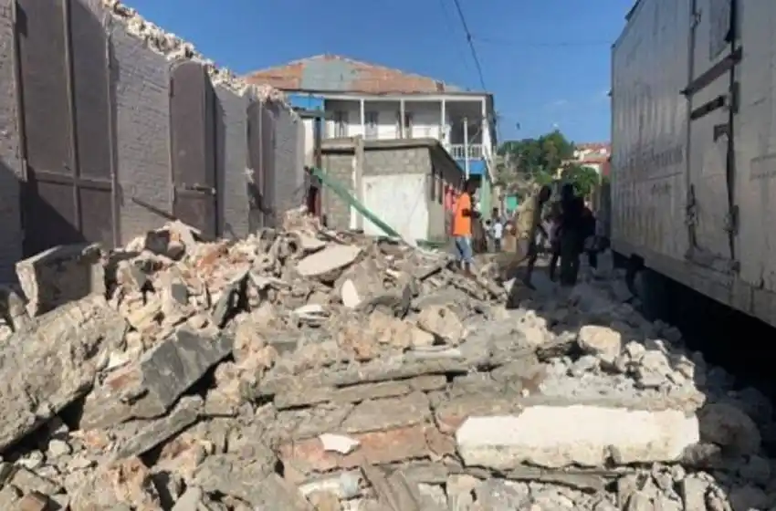 Terremoto de magnitud 7.2 en Haití deja al menos 227 muertos