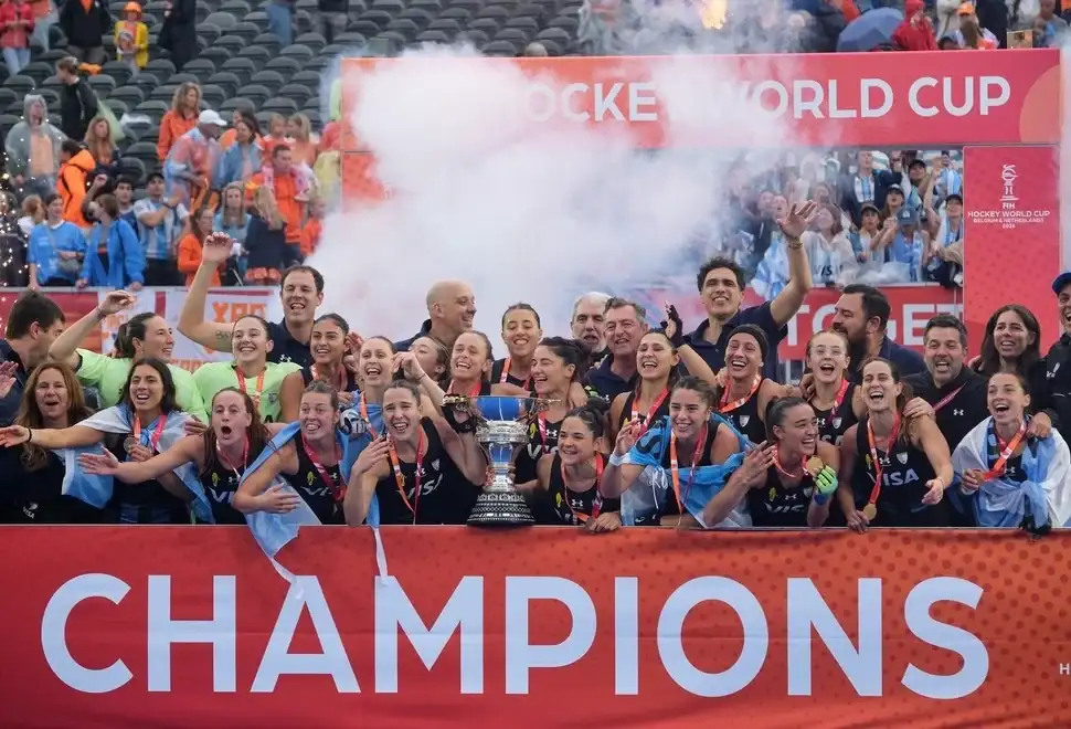 Las Leonas vencieron a Países Bajos en los penales y conquistaron su tercer Mundial de hockey