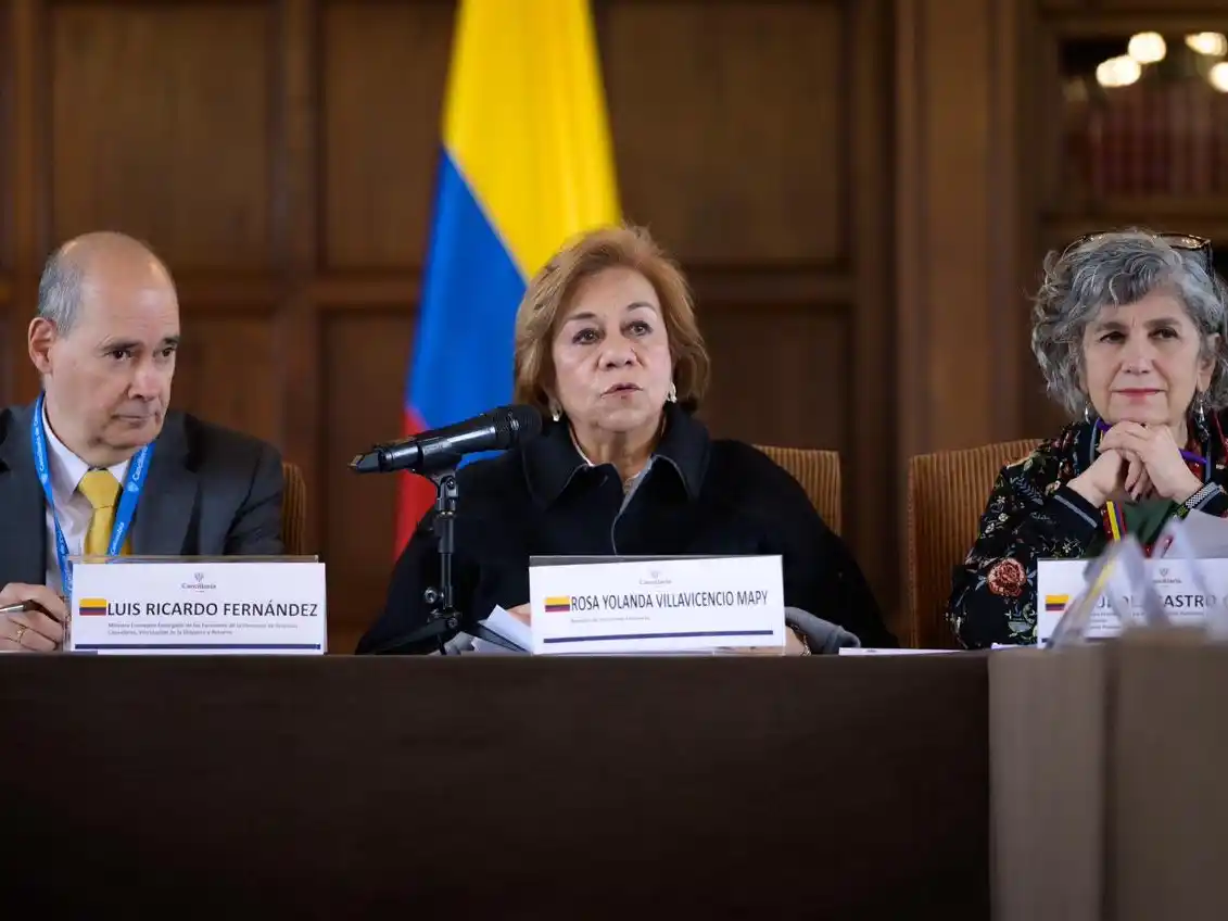 Canciller colombiana confirma invitación a Delcy Rodríguez para que visite ese país