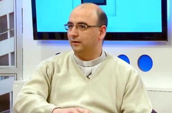 El padre Fabián Belay cuestionó la aprobación del registro de cultivadores de cannabis para fines terapéuticos