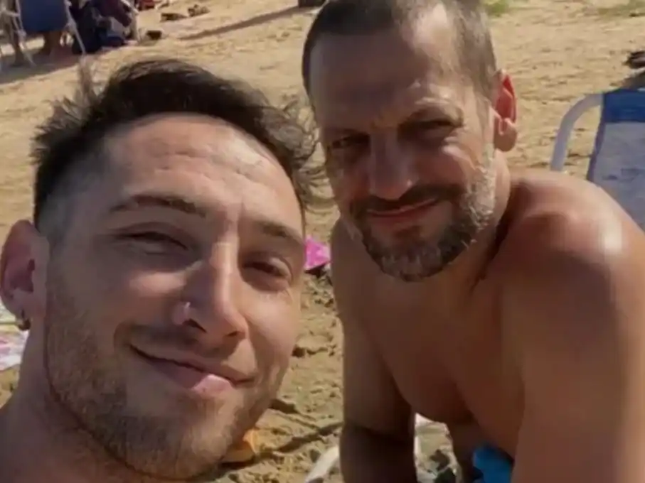 Un joven se acercó a pedirle una foto a Rodrigo de la Serna y él le aseguró que no era el conocido actor (Video: TikTok)