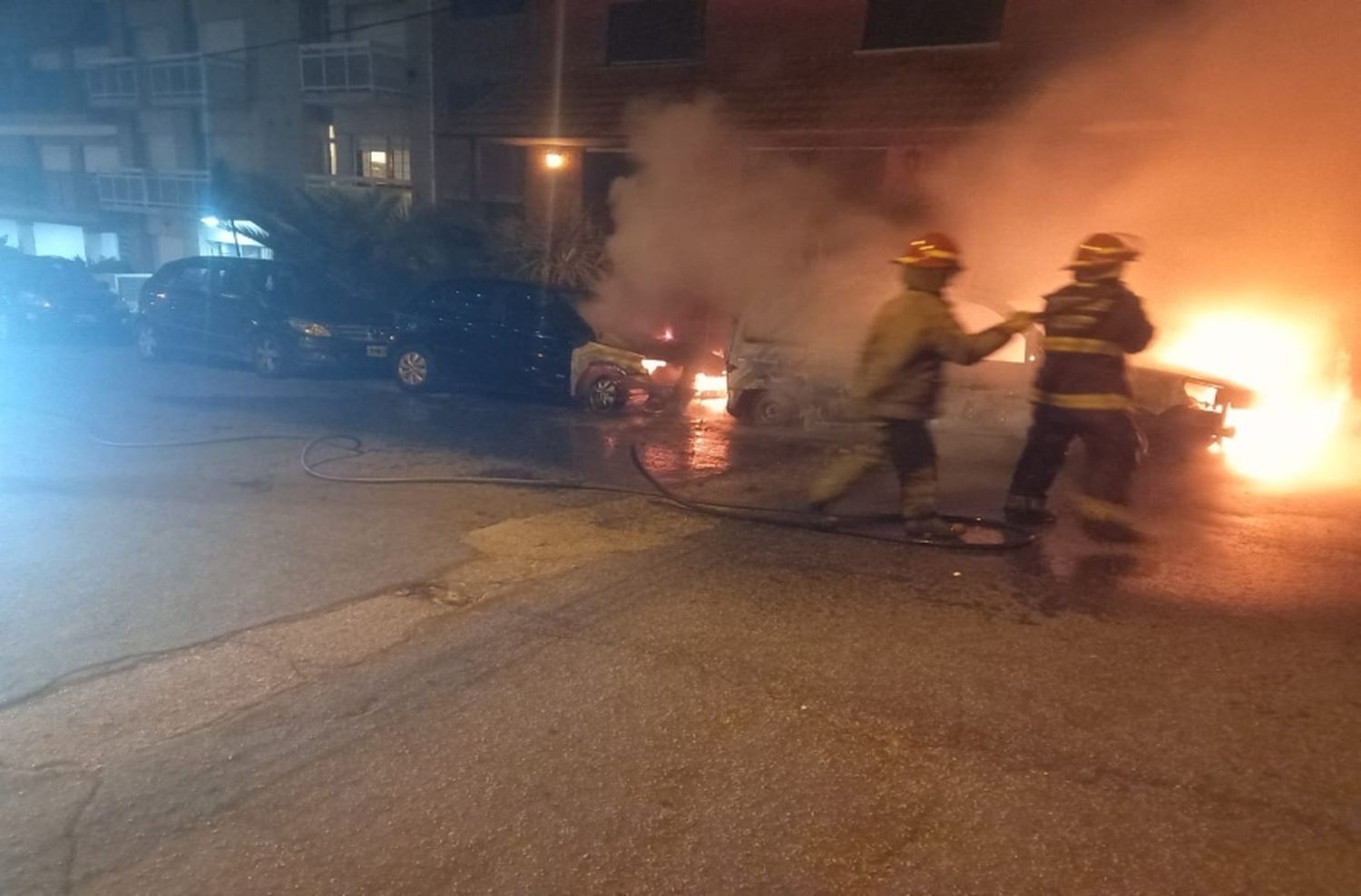 Se incendió un auto en zona Cabo Corrientes