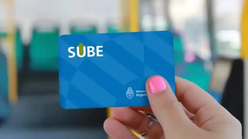 El Gobierno eliminó la exclusividad de la SUBE para el pago del transporte