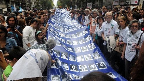 Polémica por el feriado del 24 de marzo: Intendentes del PJ declaran asueto y piden que se extienda la medida
