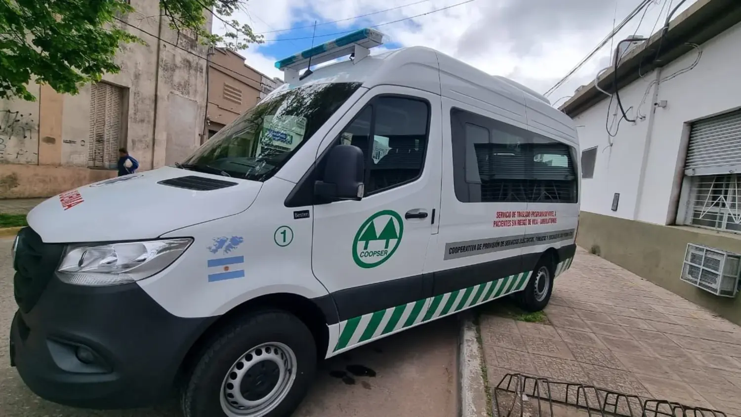 Una unidad de traslado para pacientes ambulatorios fue una de las inversiones realizadas por la CoopSer.