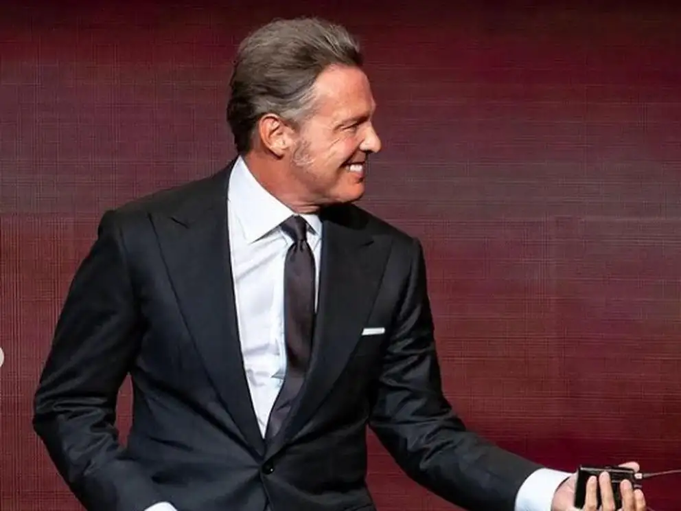 Luis Miguel, acusado de estar de novio con la ex de su mejor amigo