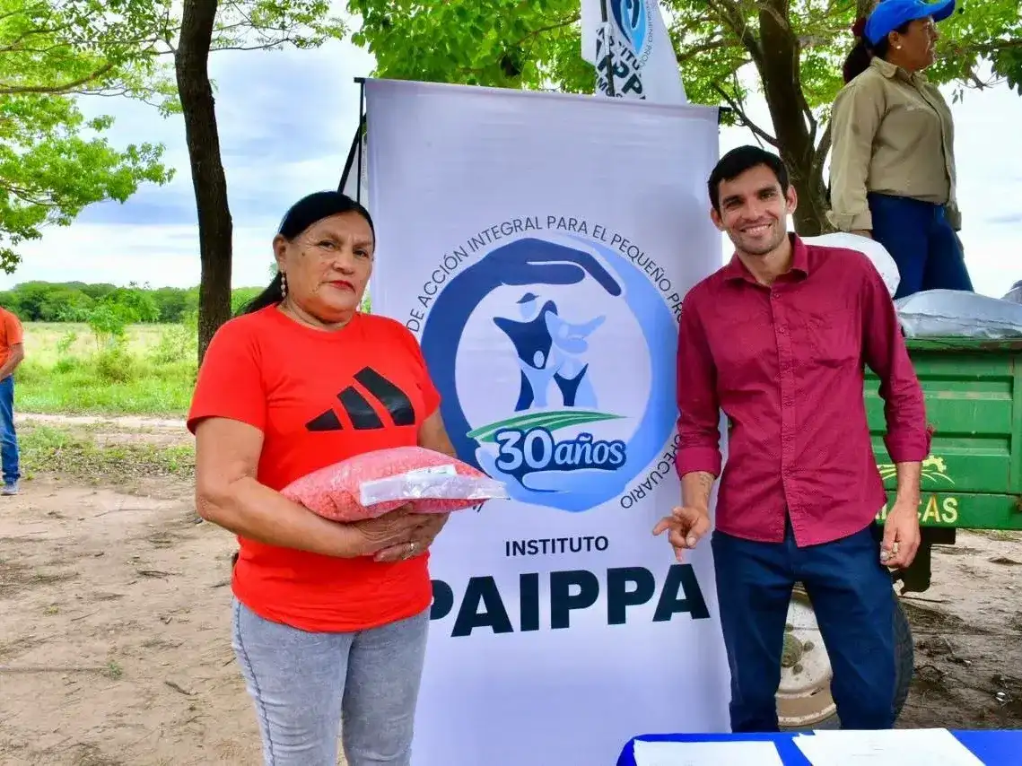 Productores de Las Lomitas reciben semillas del Instituto PAIPPA durante el lanzamiento de la siembra de primera de maíz y cucurbitáceas en Formosa