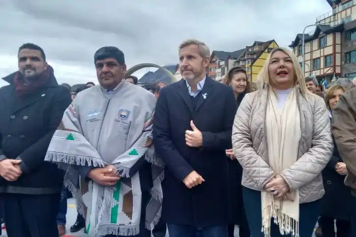 Frigerio y Bertone encabezaron el acto oficial por Malvinas en Tierra del Fuego