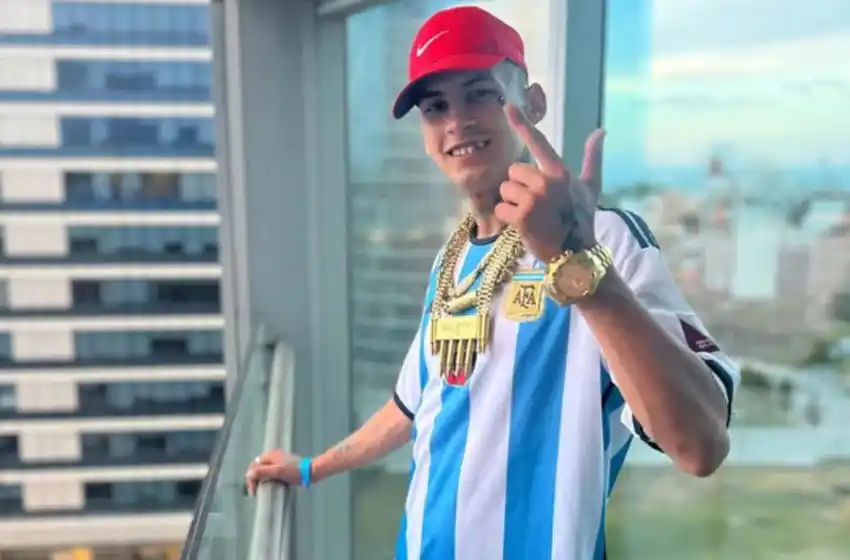 L-Gante denunció que sufrió un acto de discriminación en un aeropuerto de Alemania