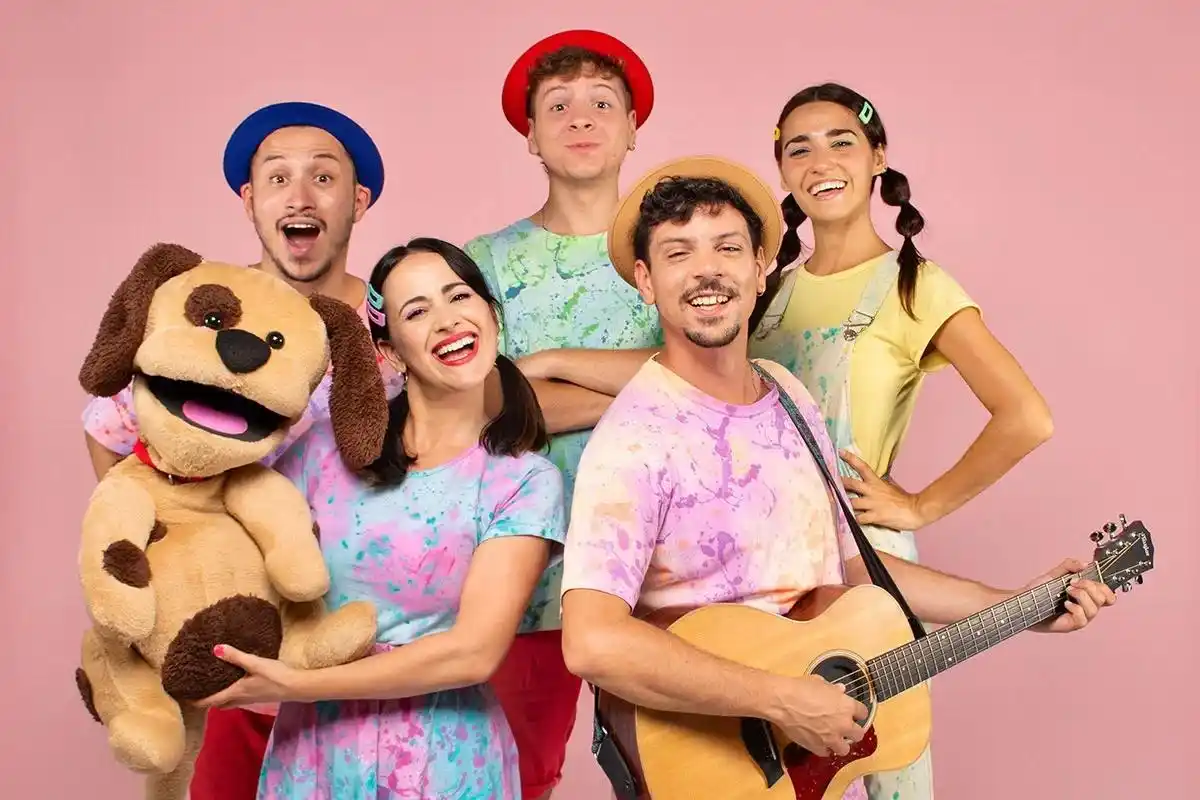 Pequeño Pez. El grupo se presentará este sábado 23 de mayo en el Teatro París