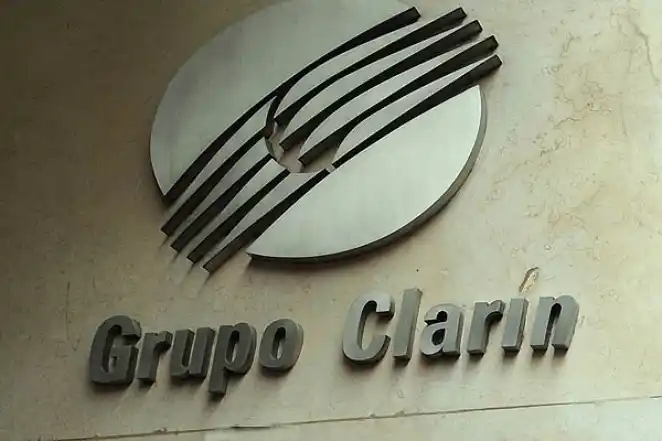 El Grupo Clarín presentó un plan para dividir a sus medios audiovisuales en seis unidades de negocios