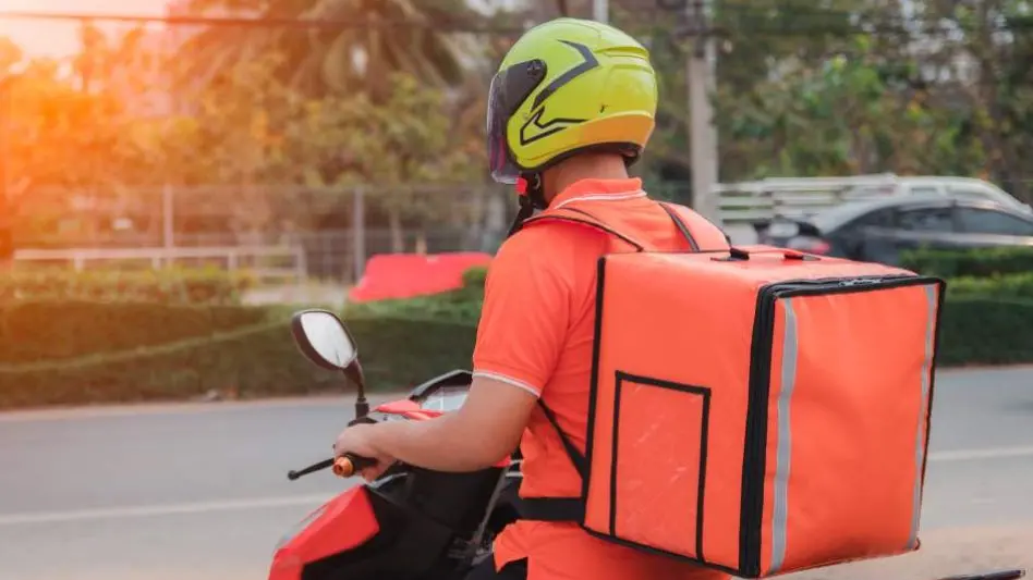 El sindicato de cadetes, motoristas y mensajeros destacó la importancia de circular con casco y documentación