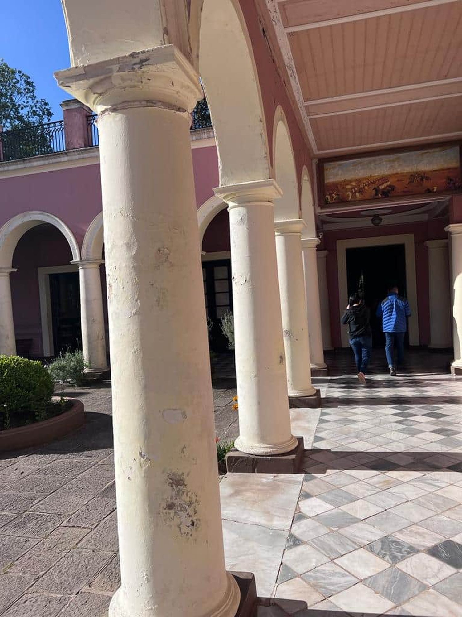 Gaillard le recordó a Hein y Frigerio que “Cambiemos desfinanció al Palacio San José”