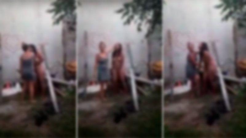 Mujeres desnudaron a una joven, la filmaron y difundieron el video "por venganza"