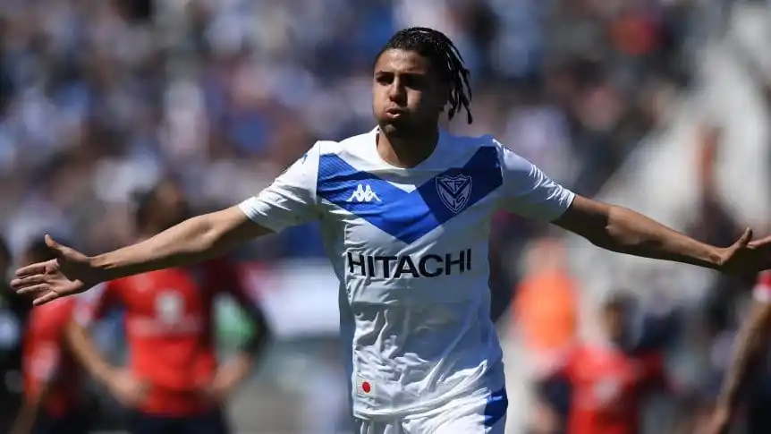 Vélez fue superior y venció a Independiente en Liniers