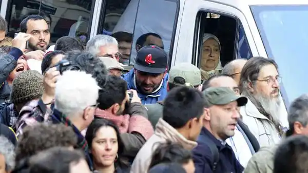 Bonafini cedió y pidió que le tomen la indagatoria en la Fundación
