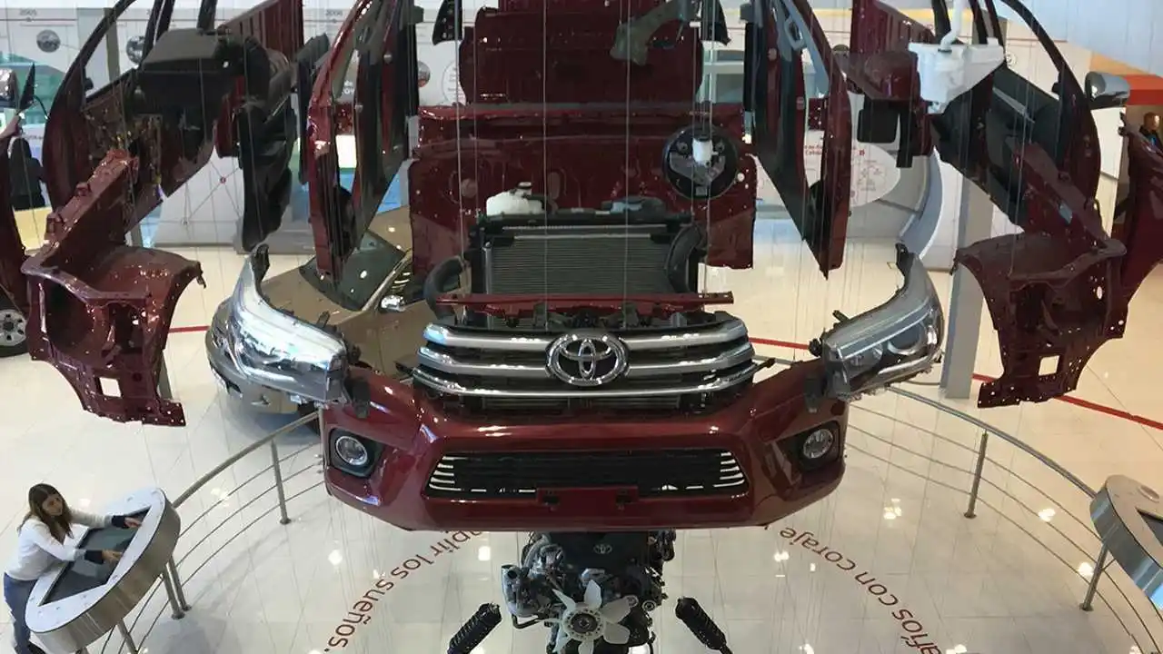 Toyota Hilux - 2