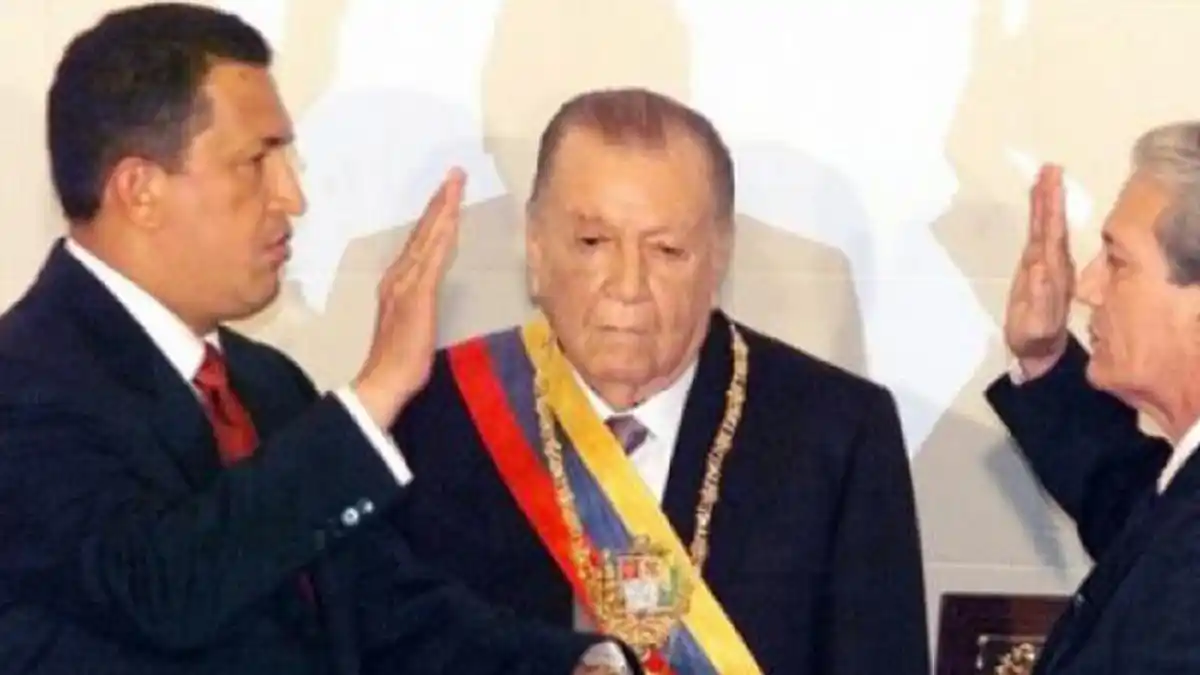 DESDE el “JURO SOBRE UNA CONSTITUCIÓN MORIBUNDA” han pasado 25 años: el día que Hugo Chávez cambió la historia de Venezuela