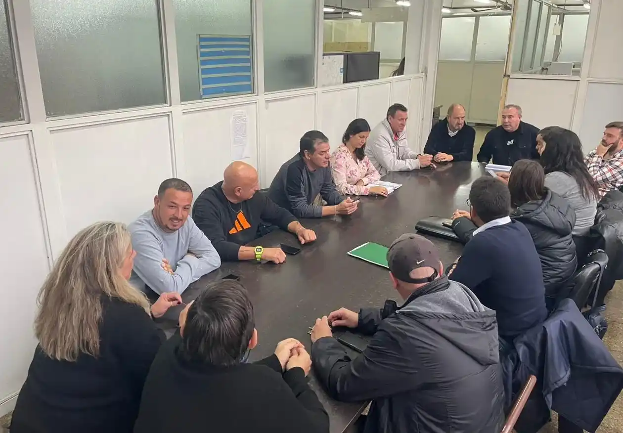 Areas comunales reunidas por el espacio público.