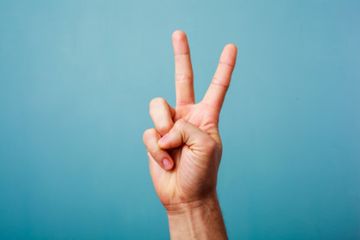 “Los mismos de siempre, con otro disfraz”