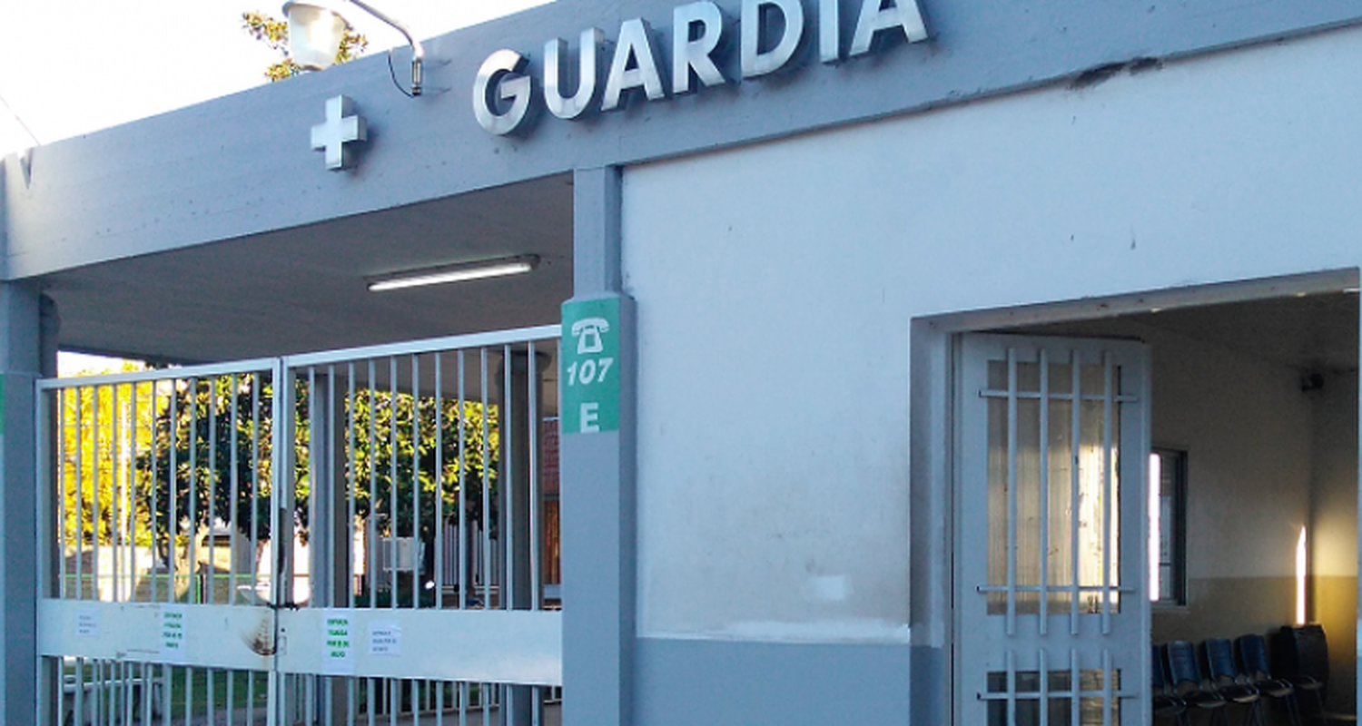 Ingresó al Hospital un joven con un tiro en el muslo tras pelea en el barrio Hermano Indio