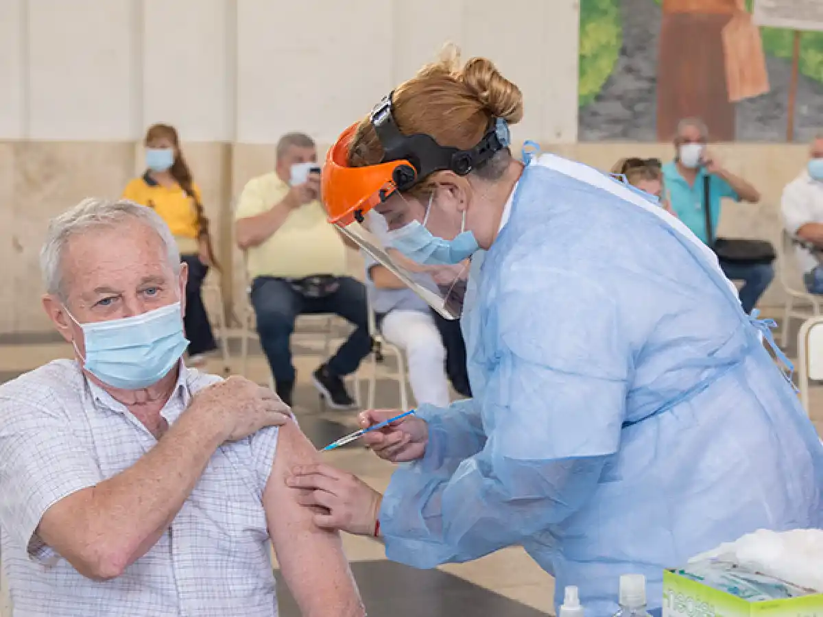 Reportaron 44 muertes y 1.622 contagios en las últimas 24 horas